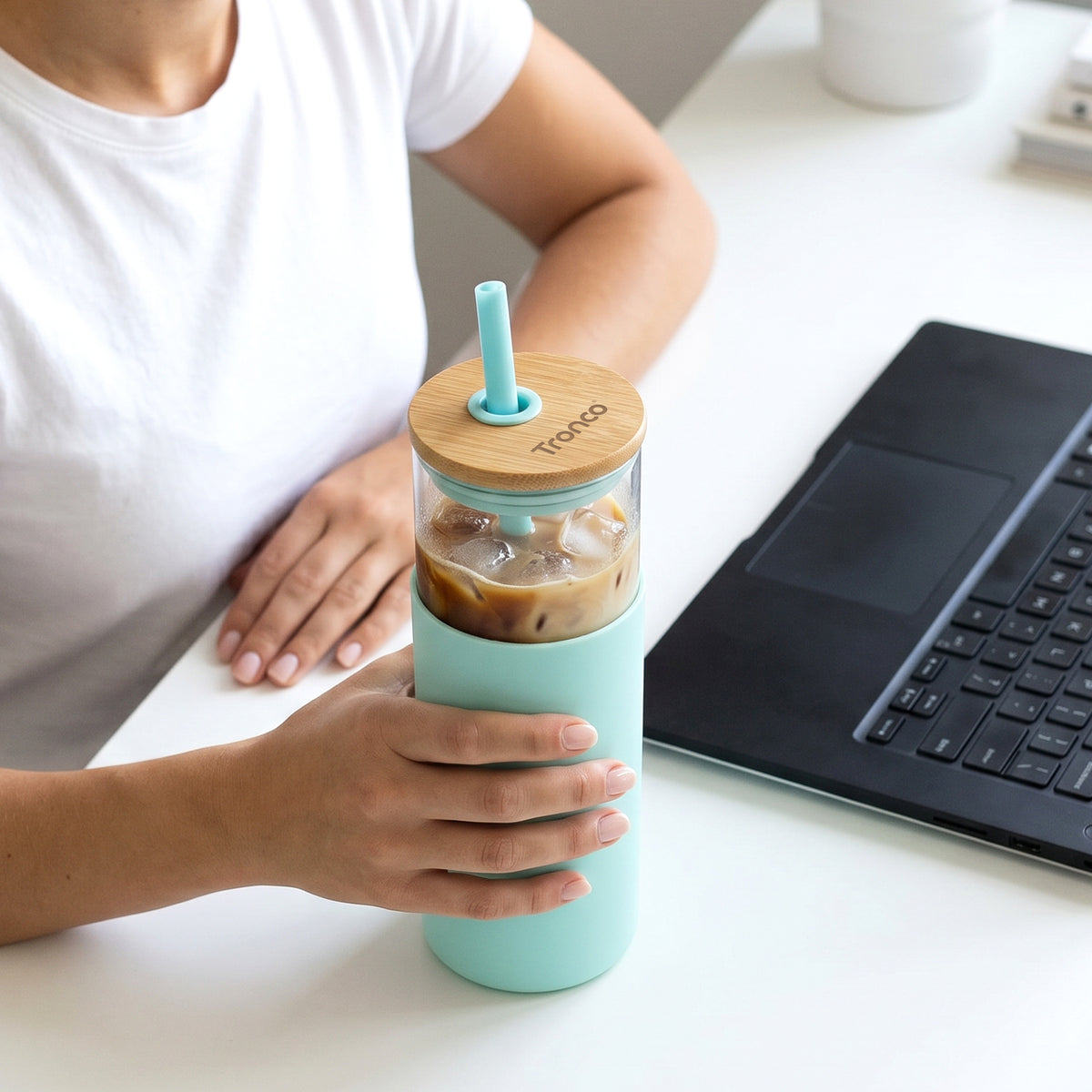 Tronco 20 oz Glass Tumbler with Bamboo Lid and Straw