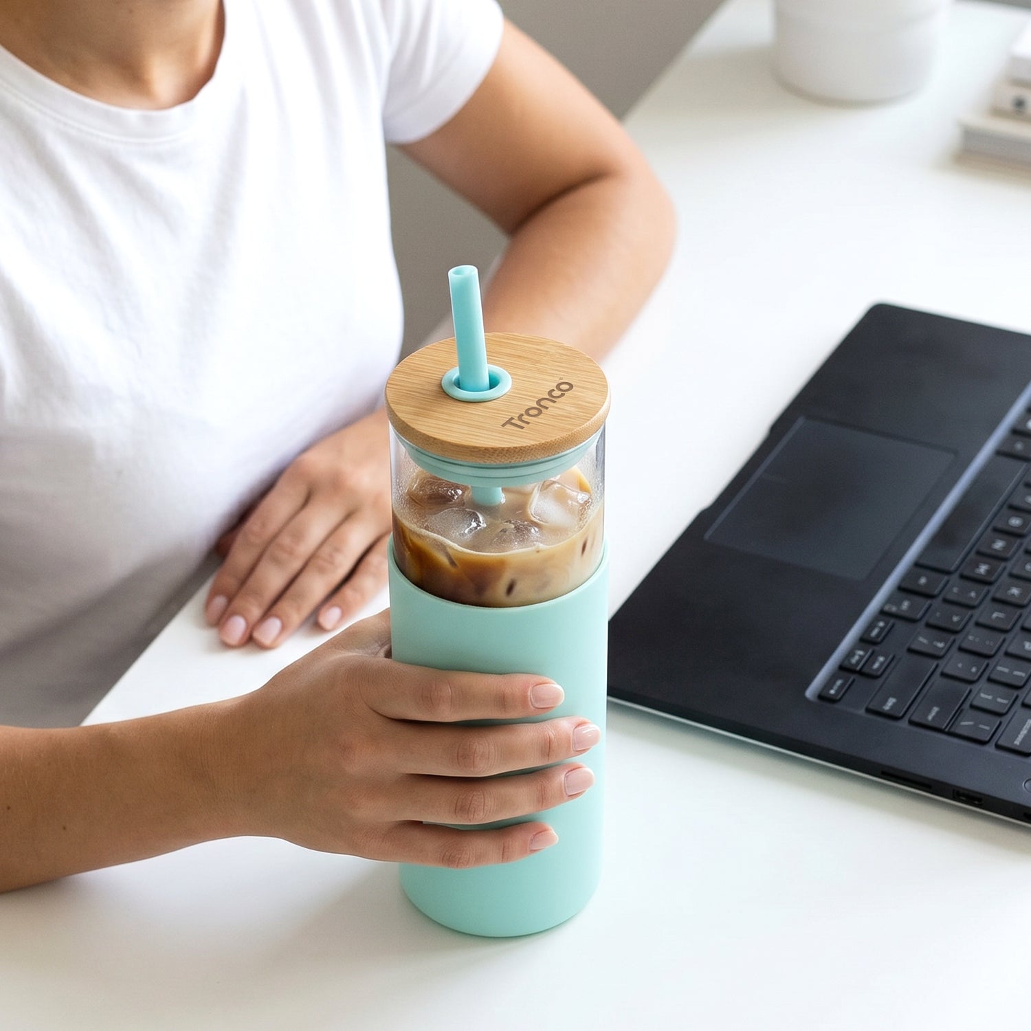 Tronco 20 oz Glass Tumbler with Bamboo Lid and Straw